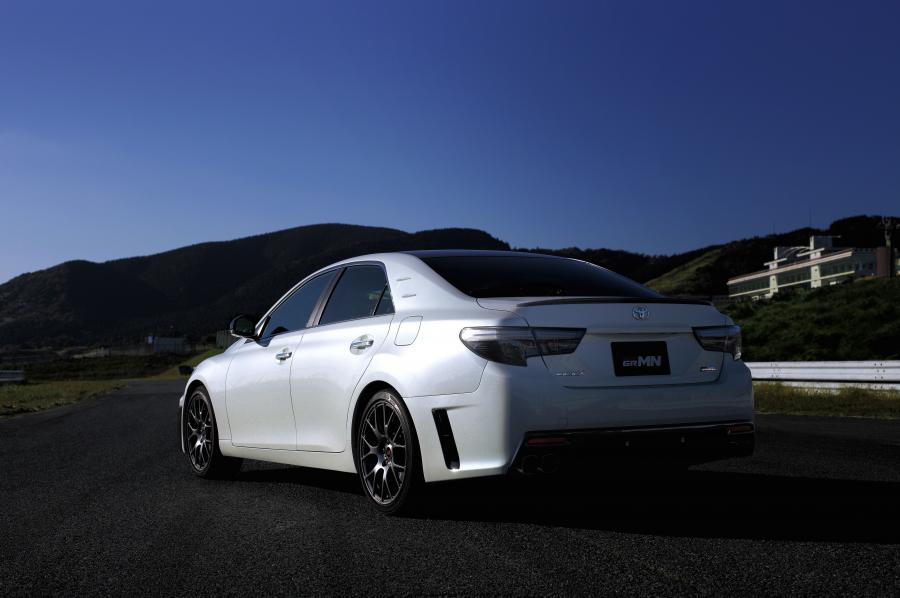  Toyota Mark X GRMN (GRX133) 2014 года  (фото 2 из 5)